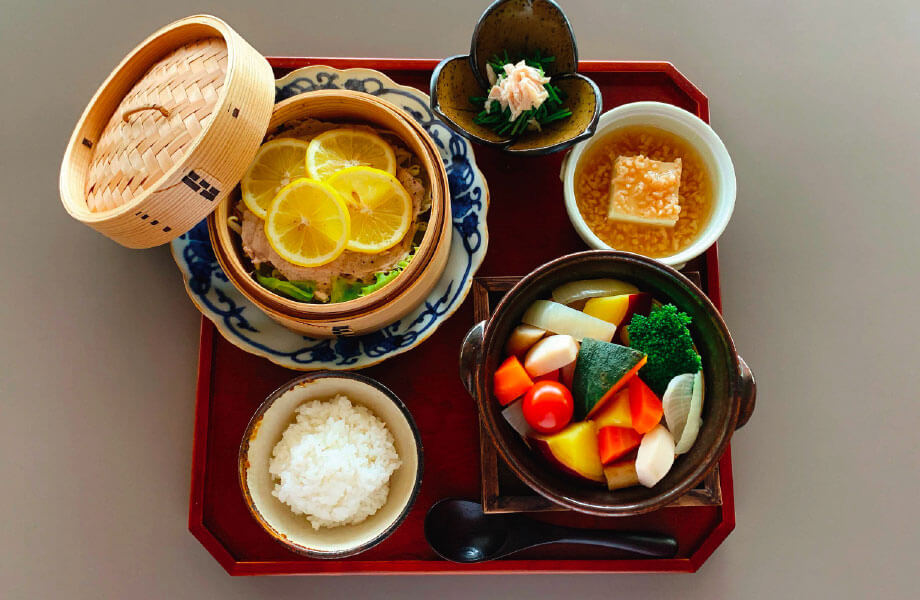 阿蘇自然豚のせいろ蒸し御膳